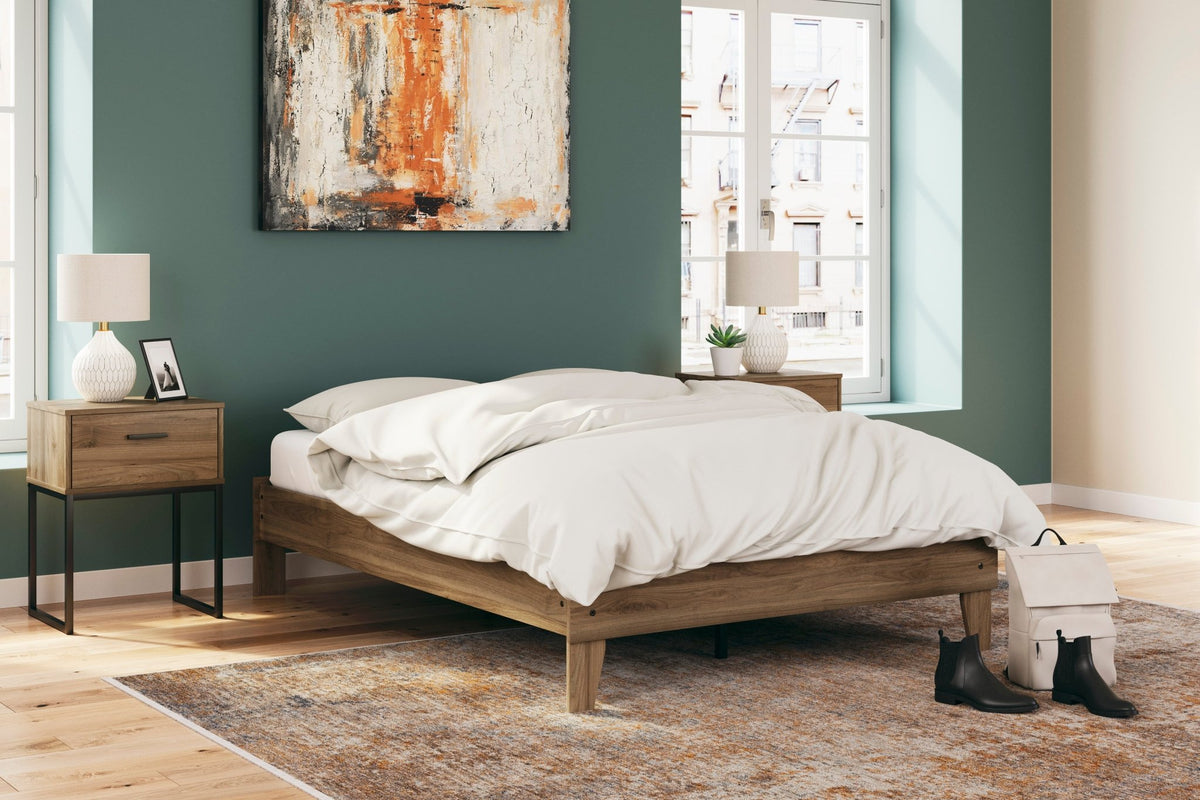 Deanlow Full Platform Panel Bed Beds| Ashley Homestore