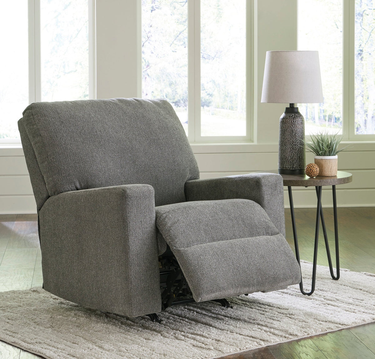 Deltona Recliner Recliners| Ashley Homestore