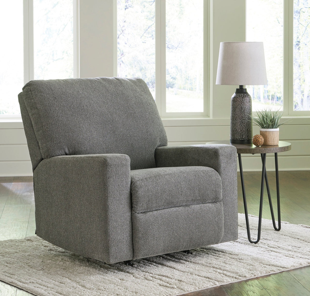 Deltona Recliner Recliners| Ashley Homestore