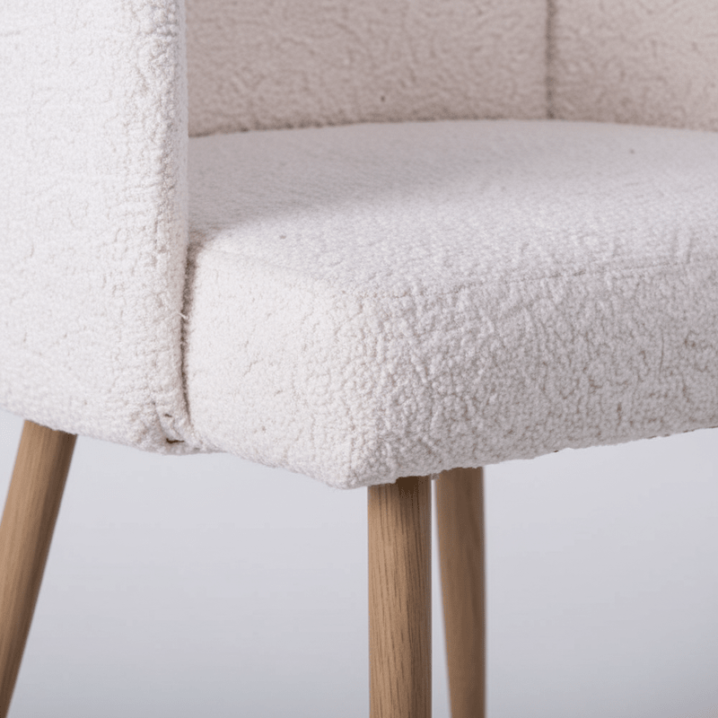 Dine Dining chair – bouclé with straight back Dining Chair| Otath