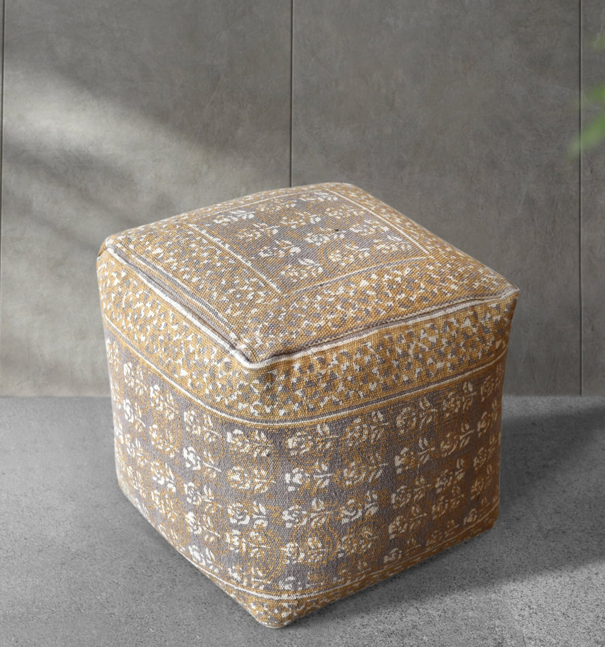 DOMELO POUF Poufs| Roots Furniture