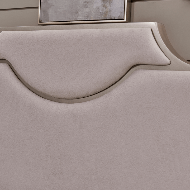 Elisora Brown King Bedroom Set With Two Free Gift GLASS TABLE LAMP - Al Rugaib Furniture