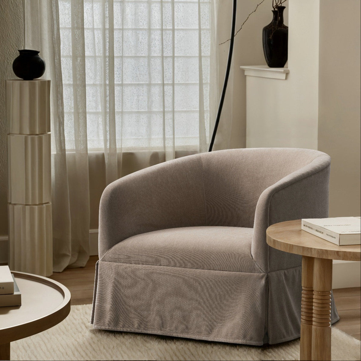 Emera Accent Chair Chairs| Roots Furniture