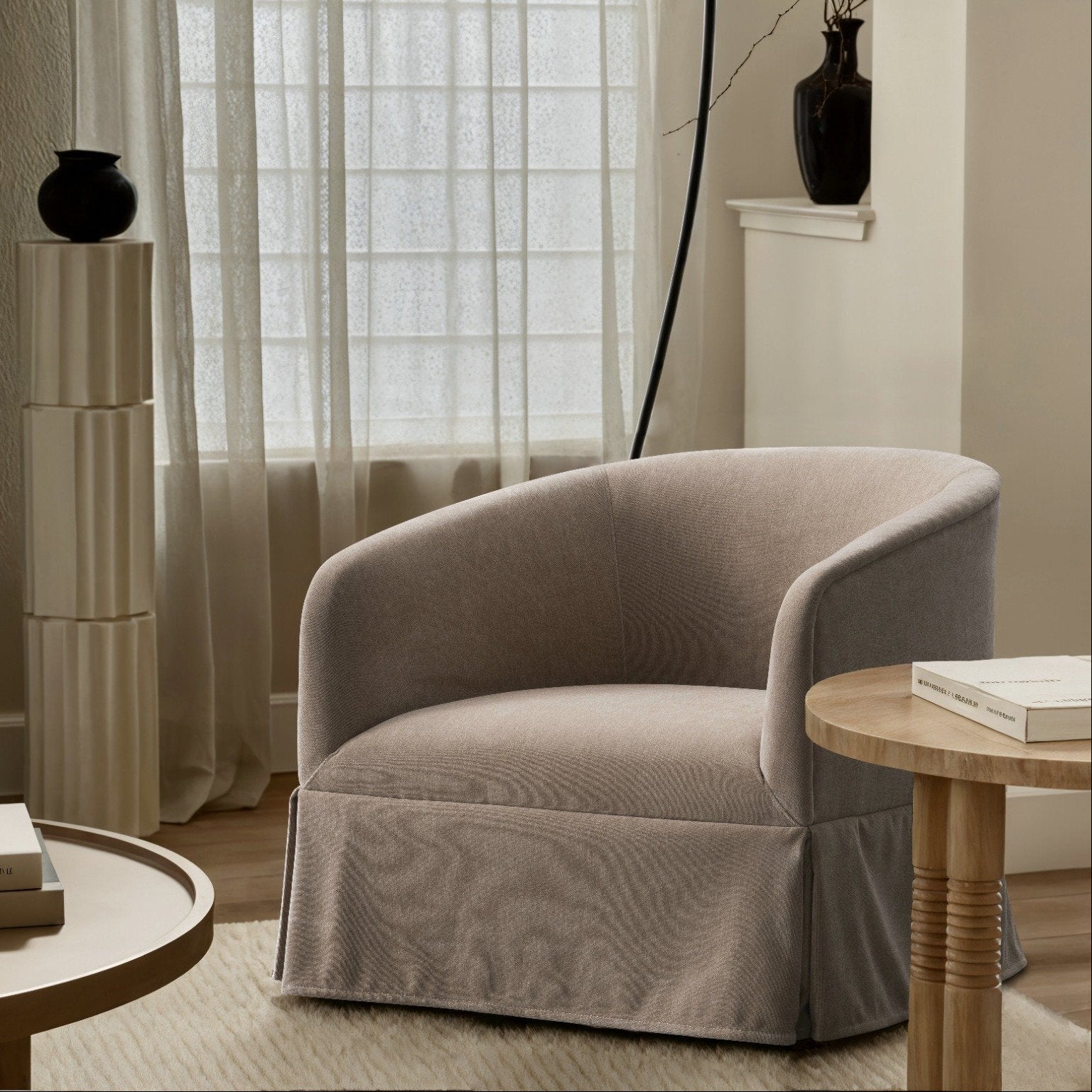 Emera Accent Chair Chairs| Roots Furniture