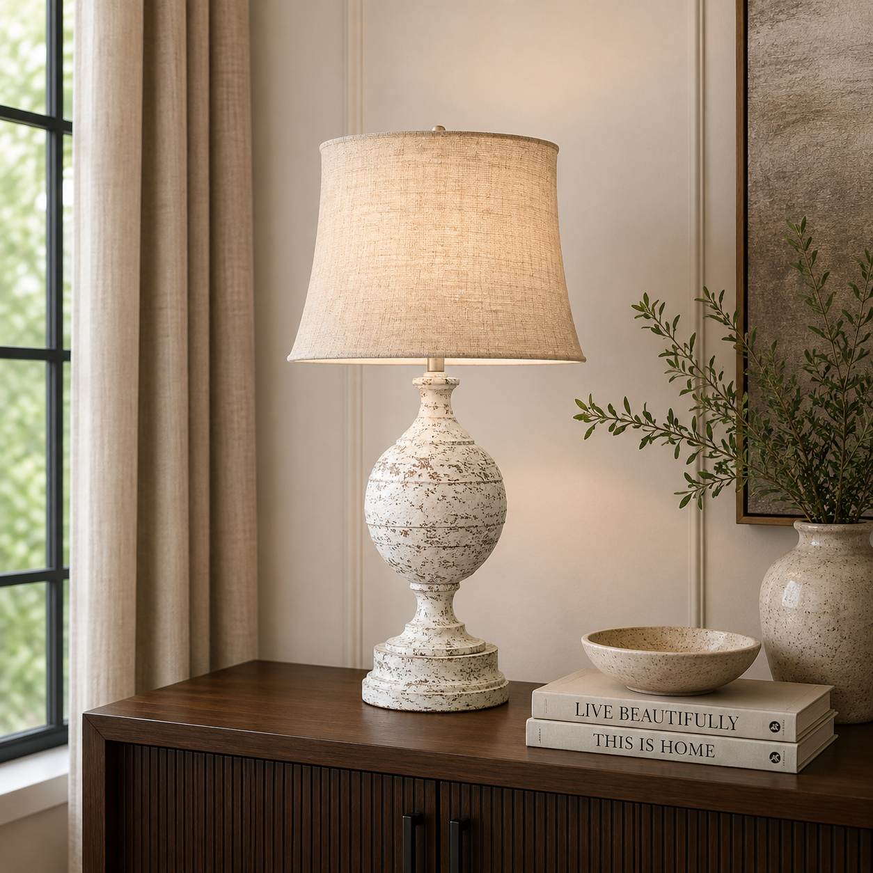 TABLE LAMP
