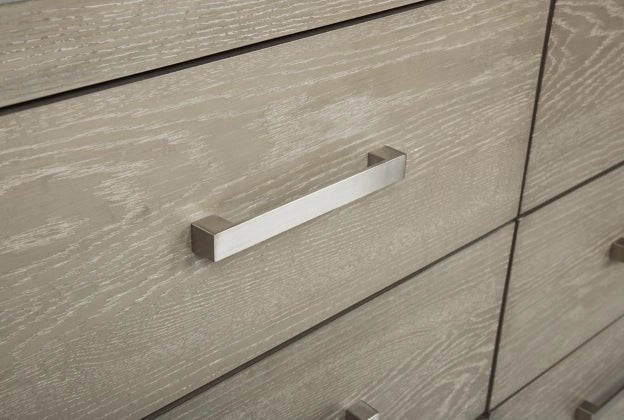 Fawnburg Dresser - Al Rugaib Furniture