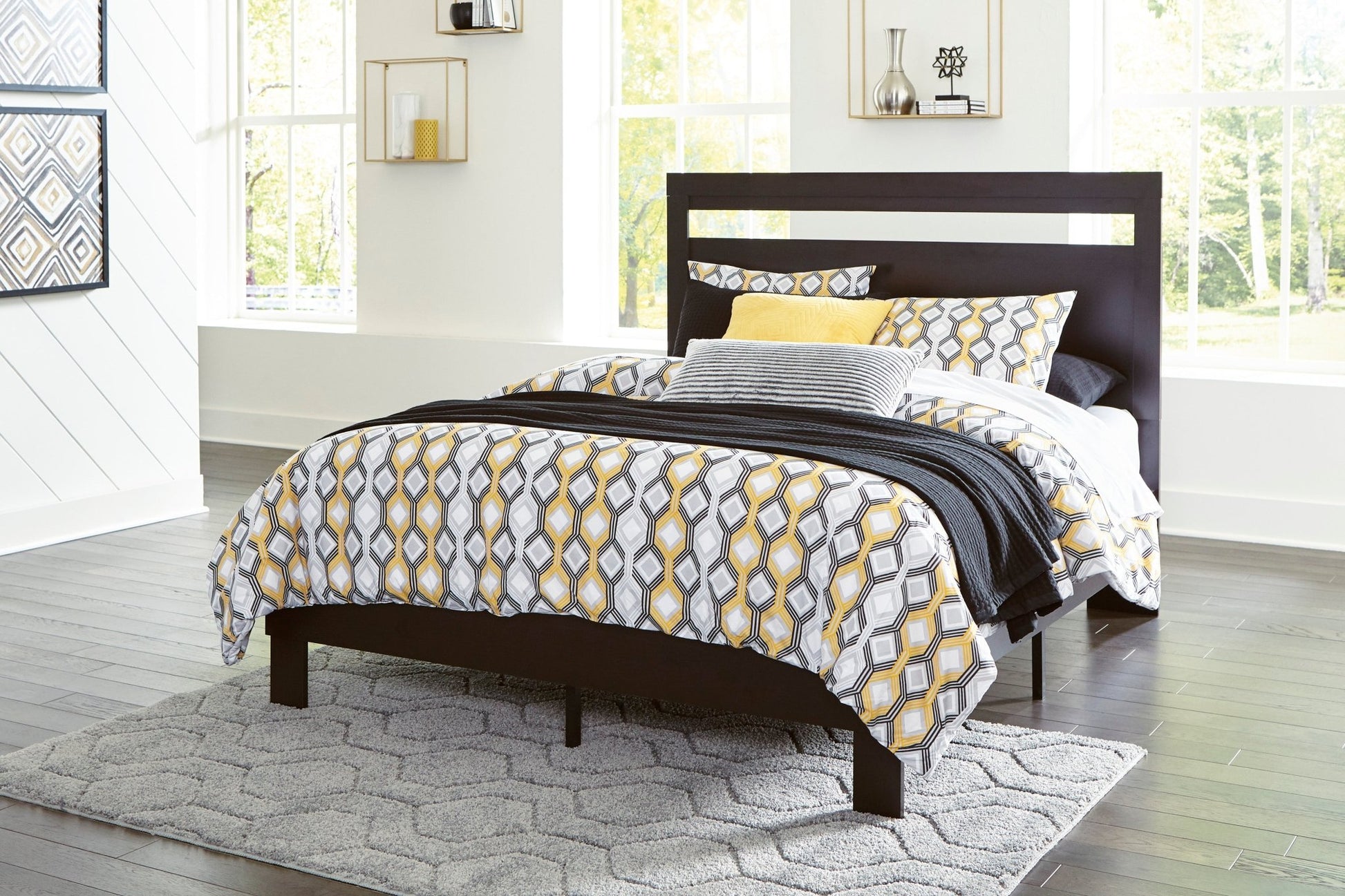 Finch Queen Bed1 Beds| Ashley Homestore