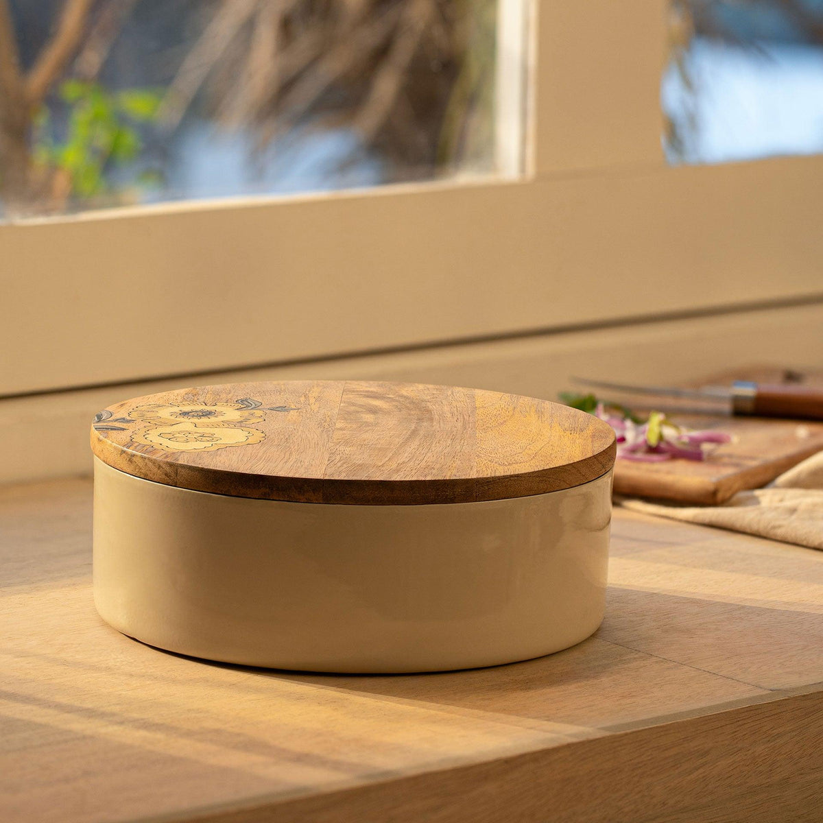 Fleur D'or Box Box| Roots Furniture