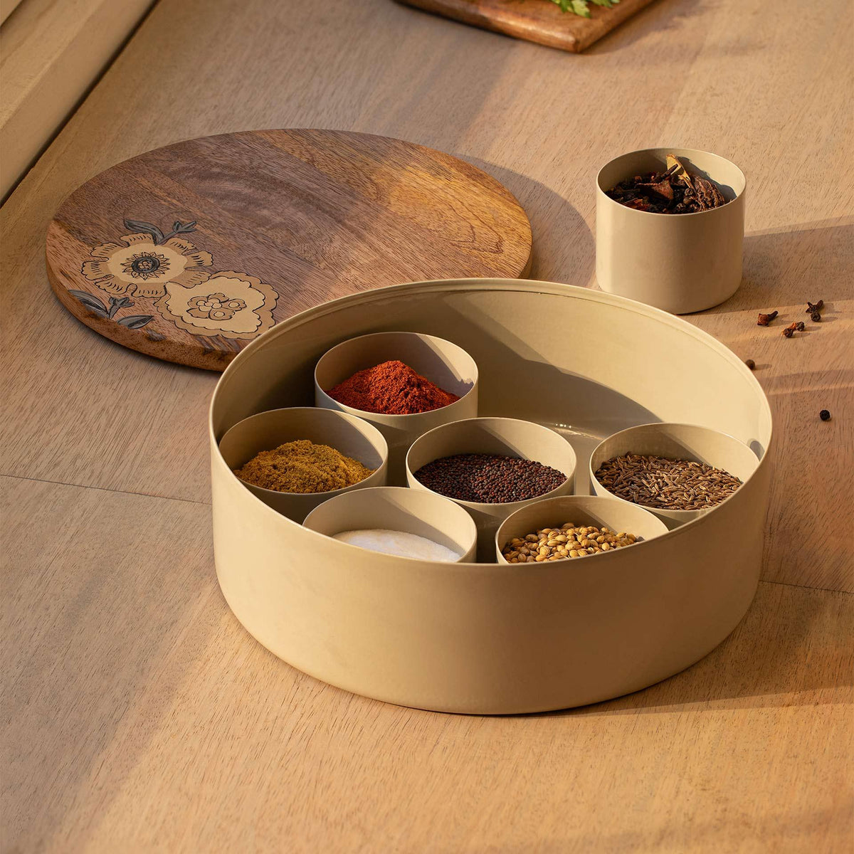 Fleur D'or Box Box| Roots Furniture