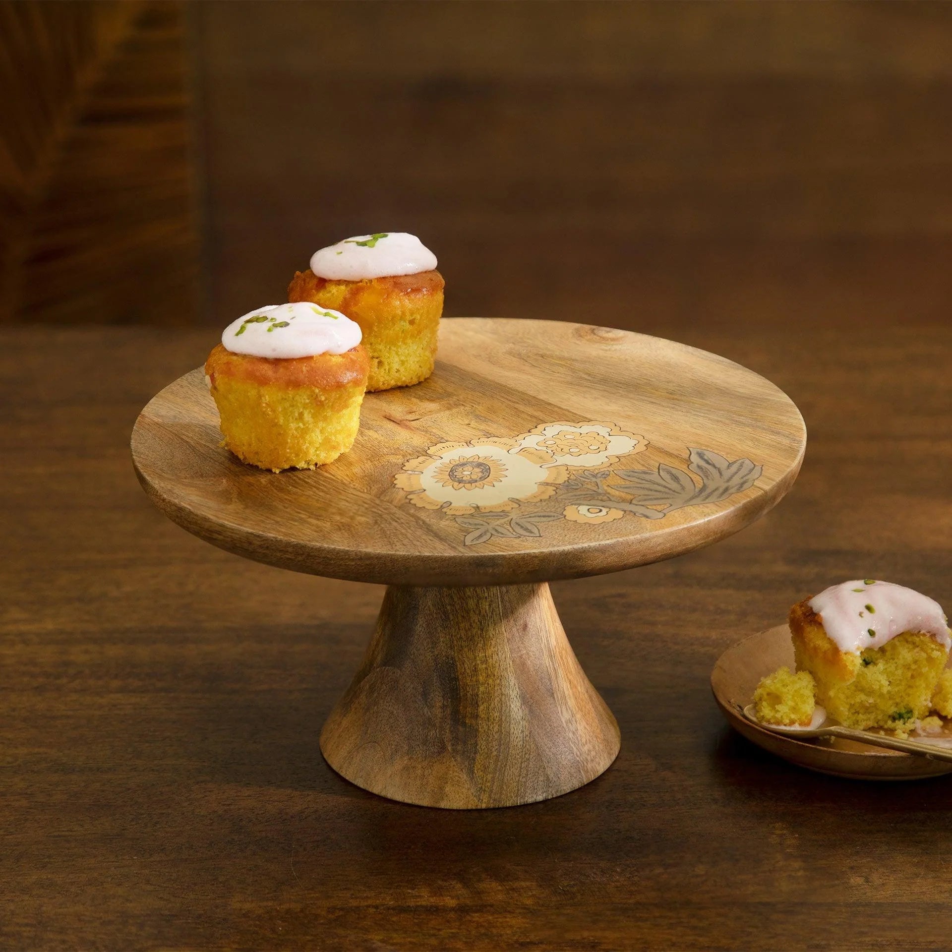 Fleur D'or Cake Stand with Base Tray| Roots Furniture