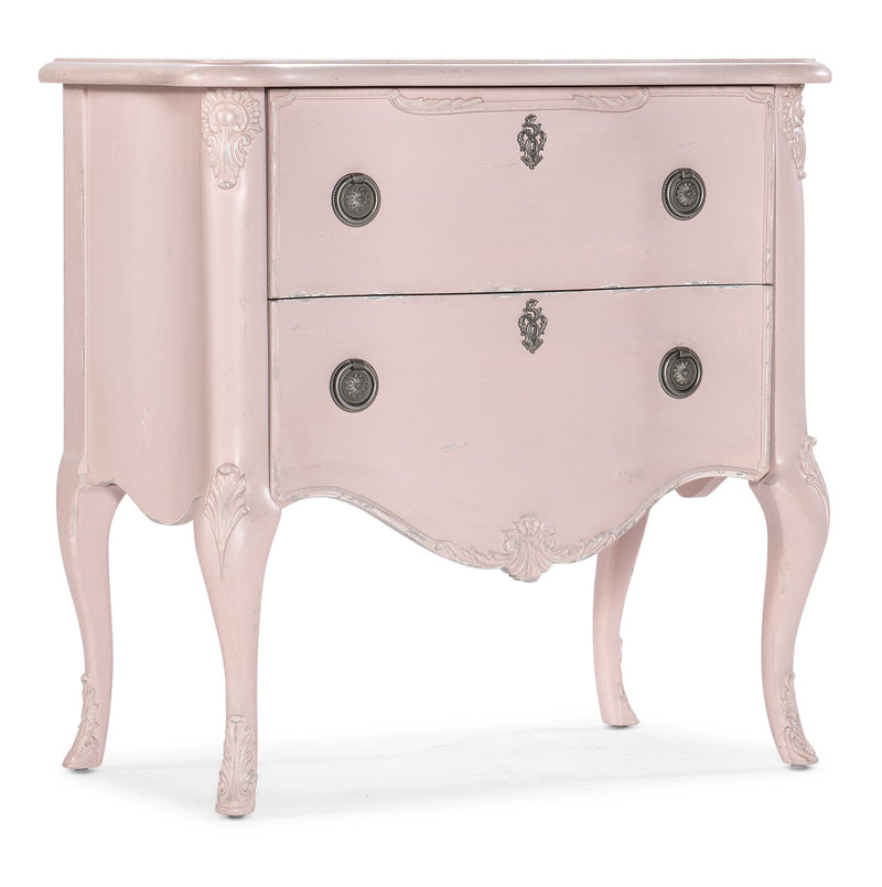 Flourish Accent Chest - Al Rugaib Furniture