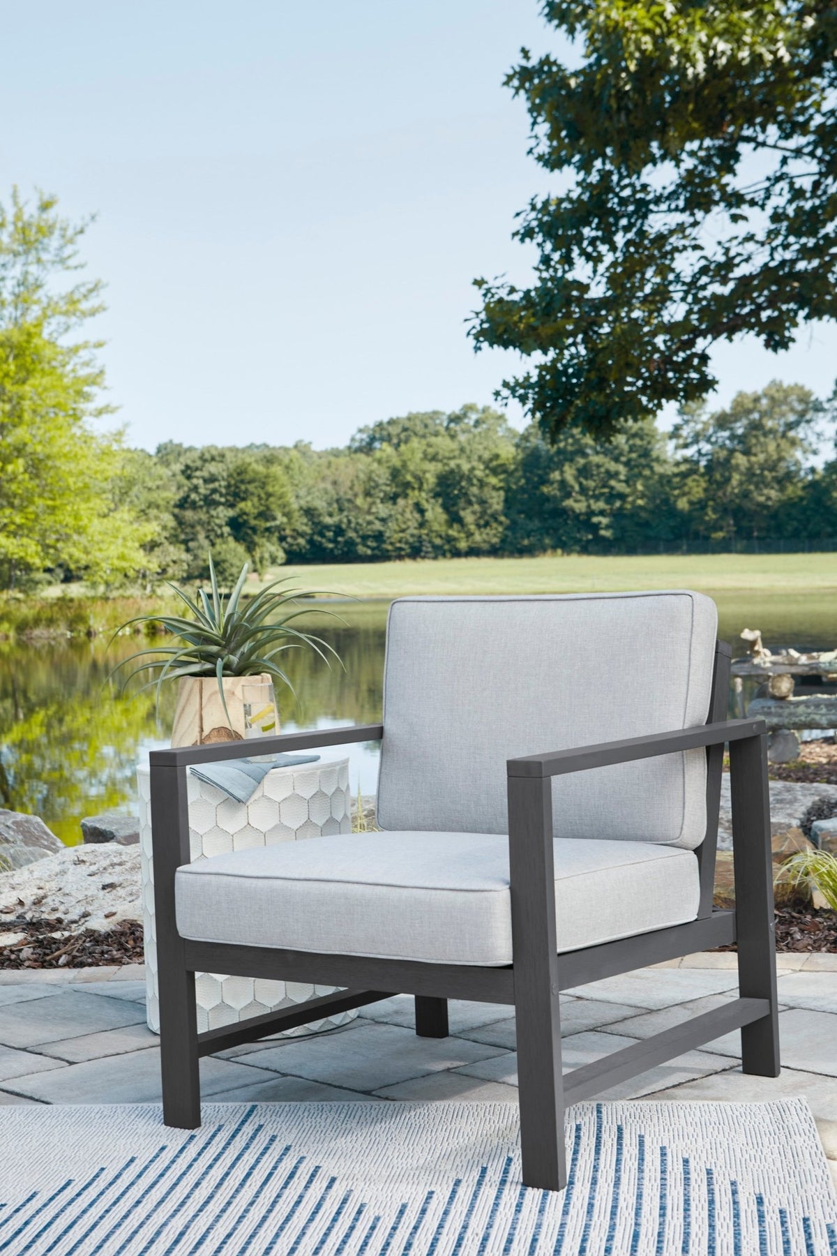 Fynnegan Outdoor Loveseat with Table (Set of 2) Outdoor Loveseats & Sofas| Ashley Homestore