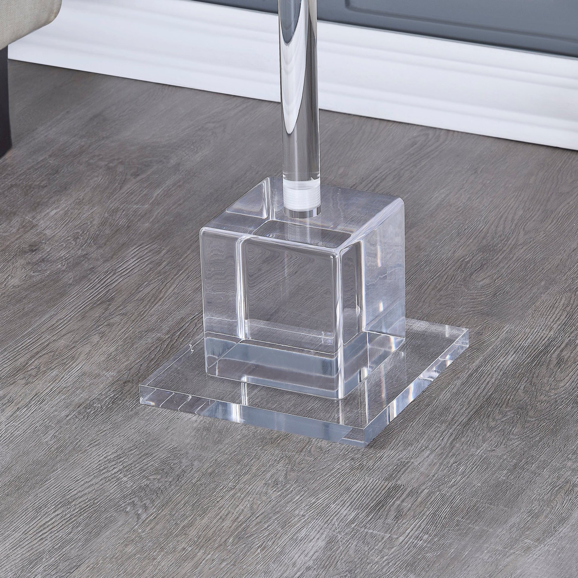 Gayna Acrylic End Table Accent & End Tables| Roots Furniture