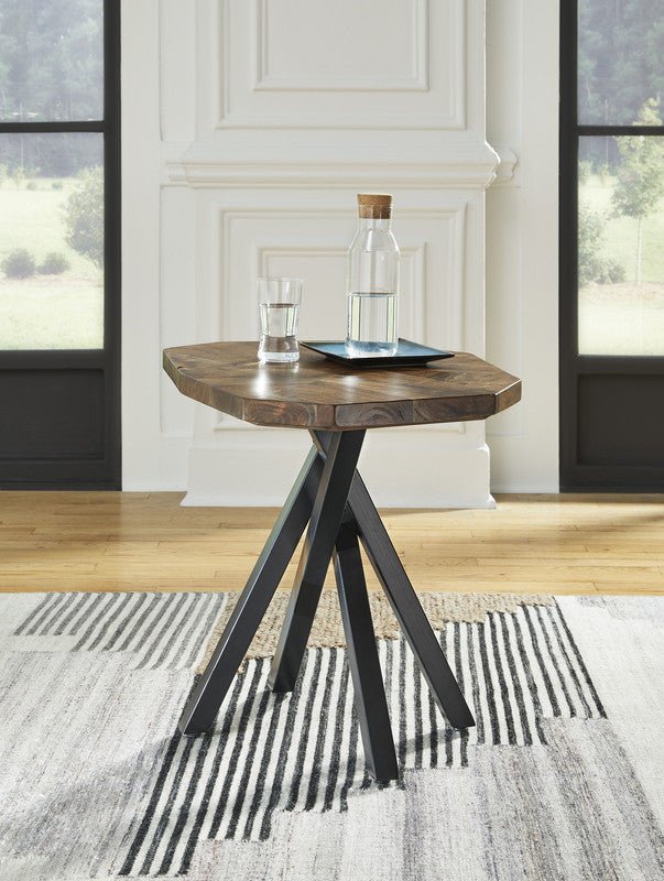 Haileeton End Table Accent & End Tables| Ashley Homestore