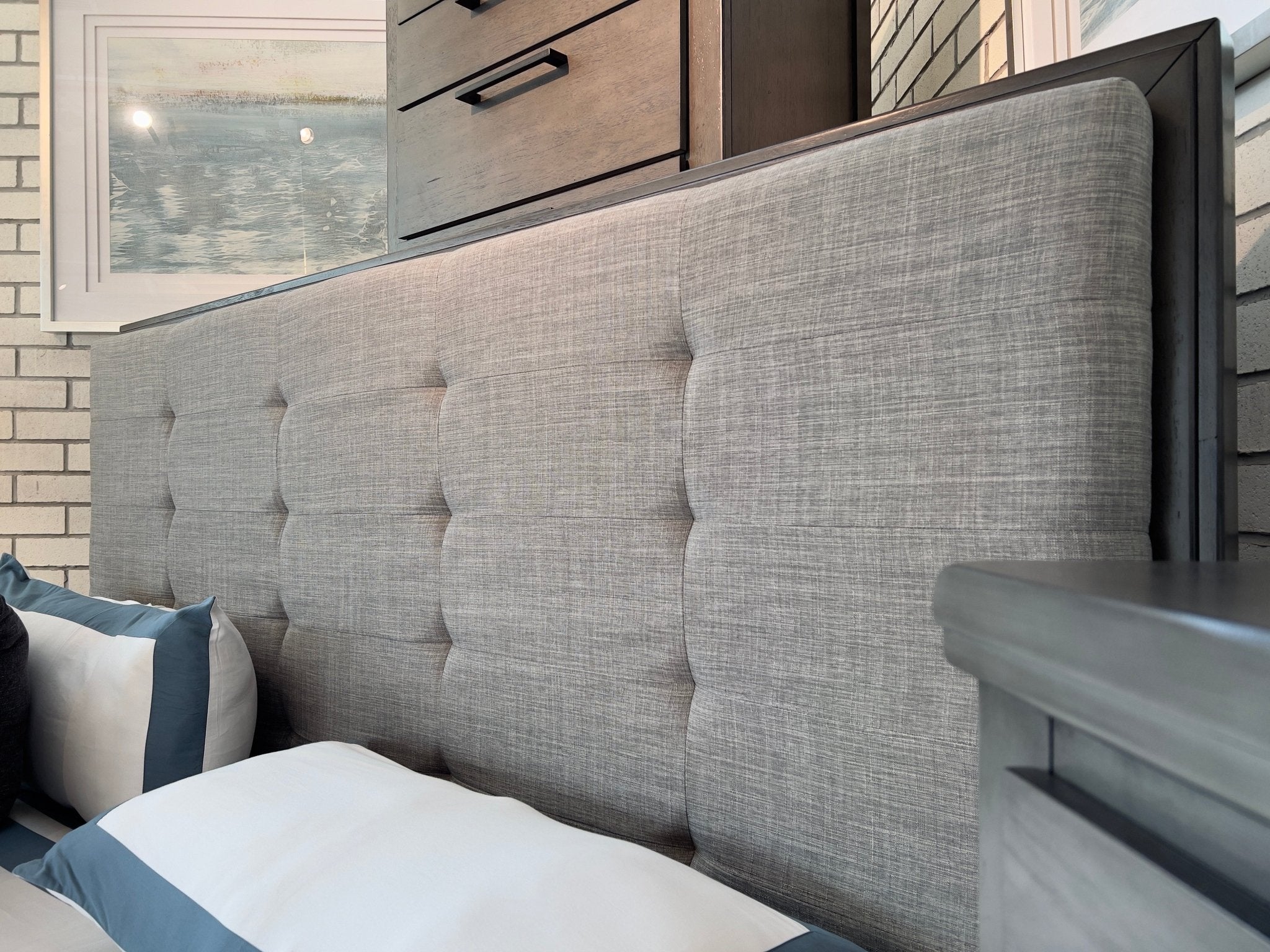 Hallanden King Bed w Storage Beds| Ashley Homestore