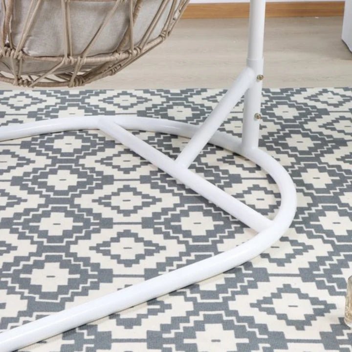 Hanging Chair Outdoor Chairs| Roots Furniture
