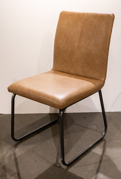 harwynn Dining UPH Side Chair Dining Chairs| Ashley Homestore