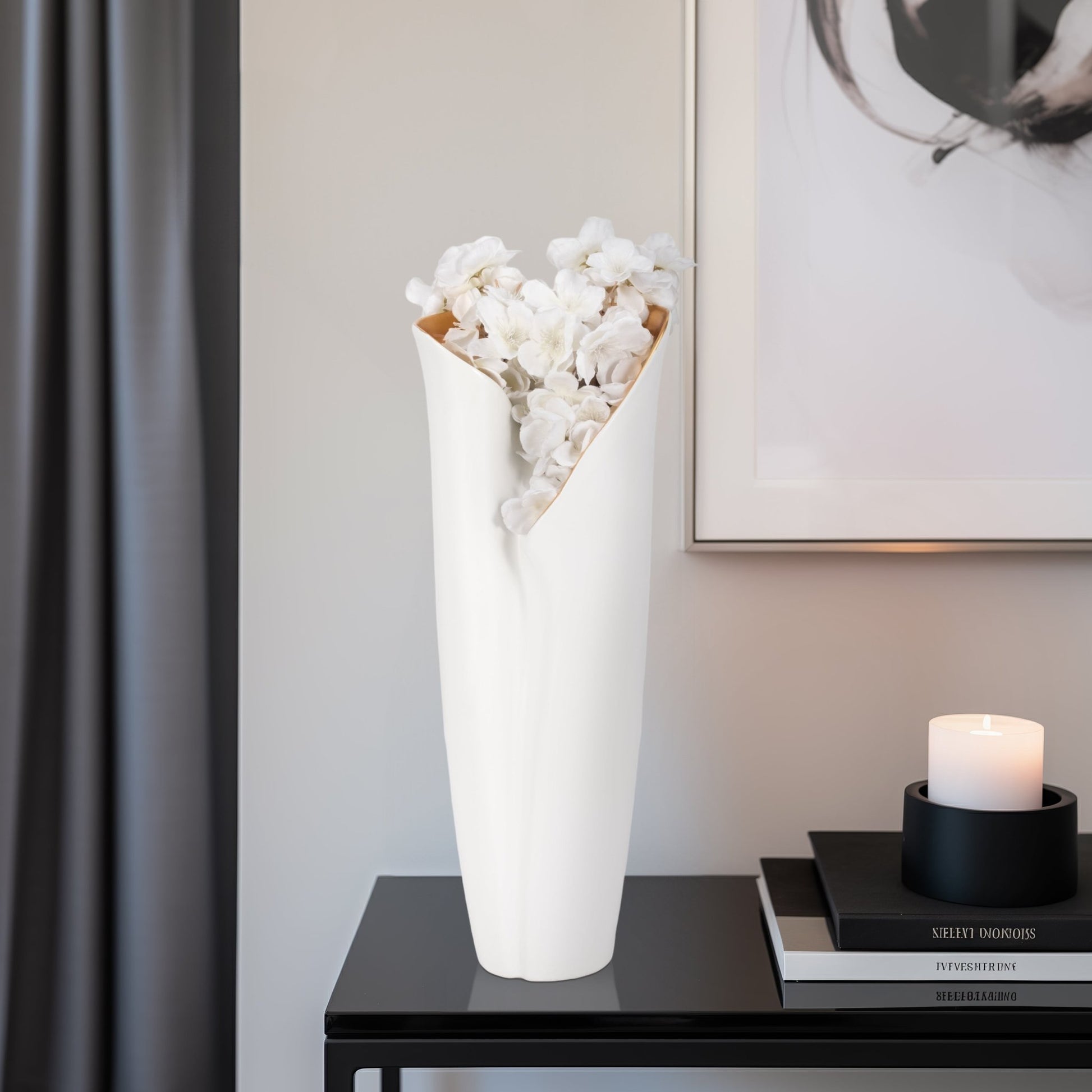 HOLLIS VASE, WHITE Vases and Jars| Sagebrook Home