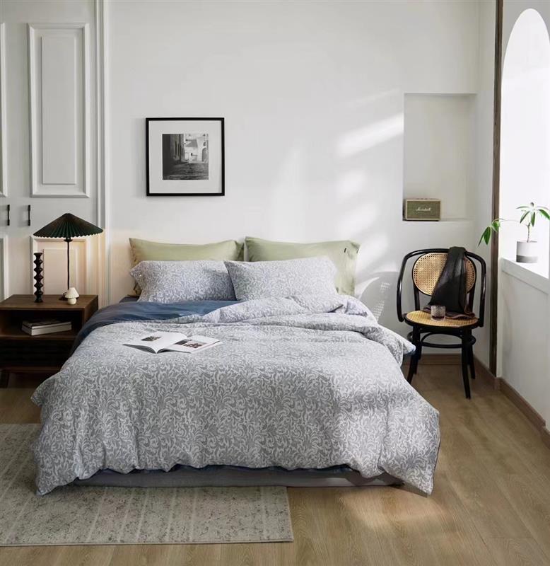 Jaqcuard Floral Weave Grey Bedding Set-KING Coverlet Sets| Roots Furniture