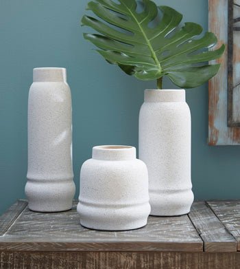 Jayden Vase (Set of 3) Vases and Jars| Ashley Homestore