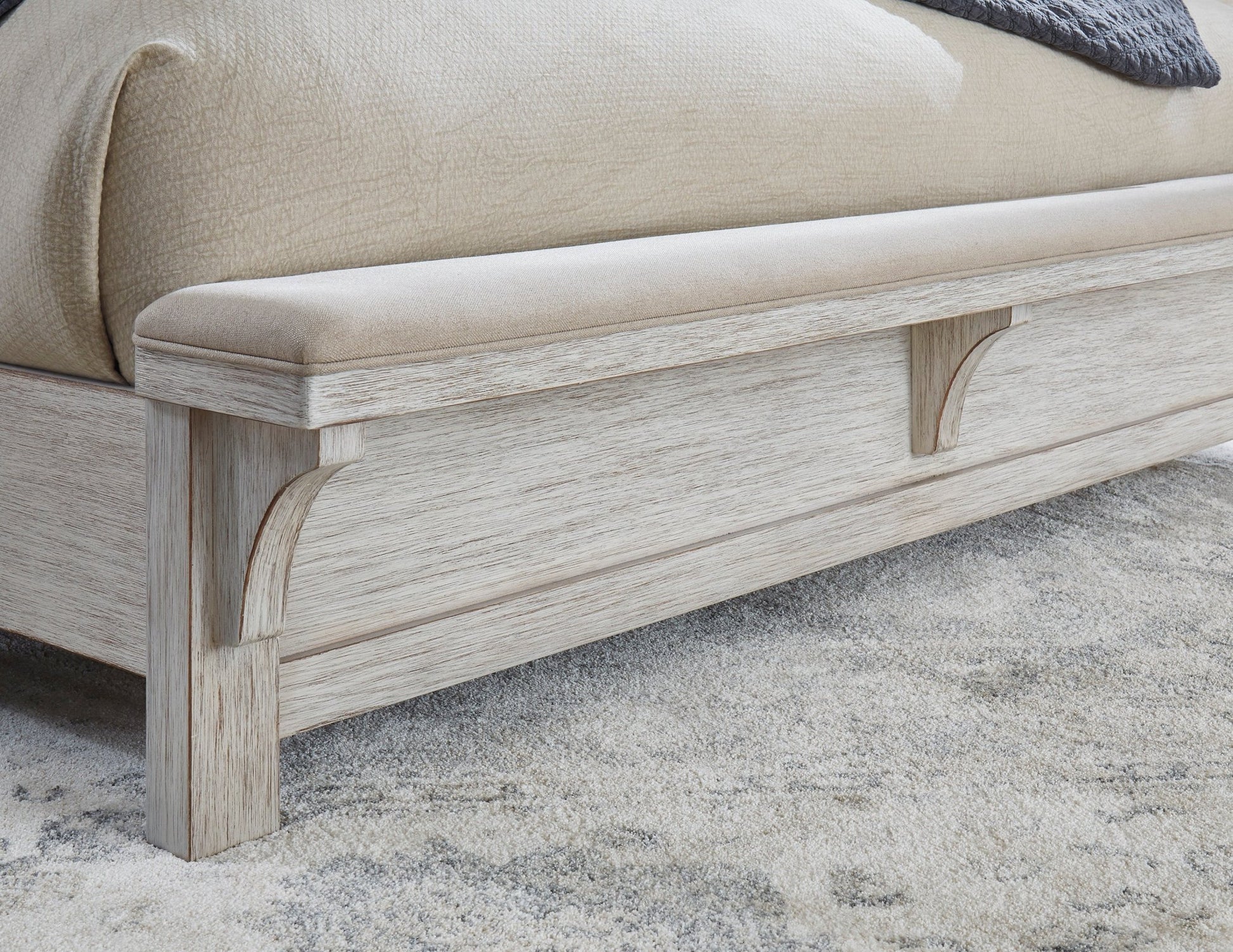 K/CK UPH BENCH FOOTBOARD Bed benches| Ashley Homestore