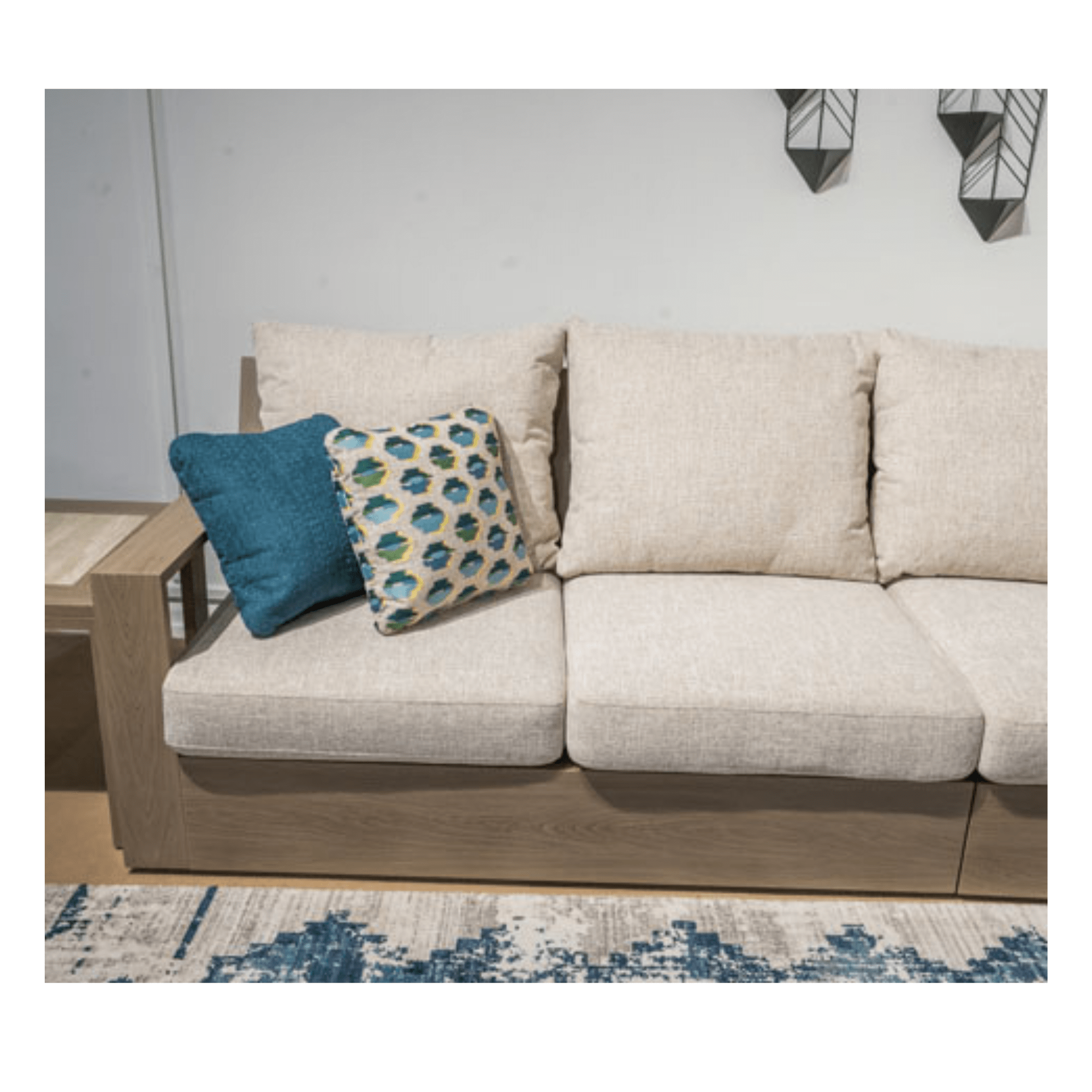 Kimpton Isle Set Outdoor Sectionals| Ashley Homestore