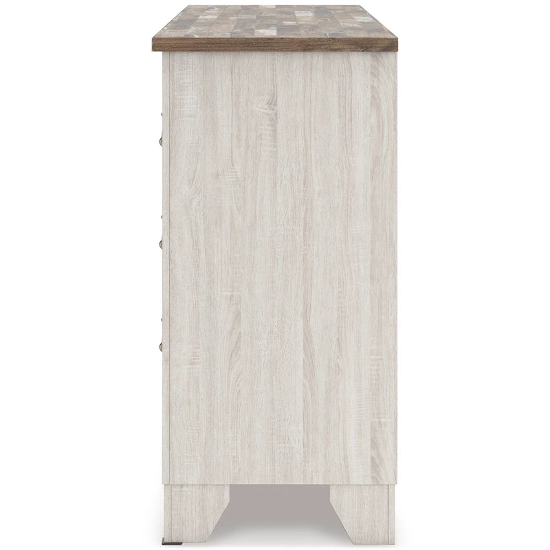 Laigmeyer Queen Panel Bedroom - Al Rugaib Furniture