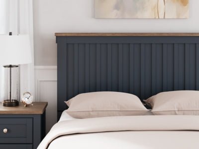 Landocken Queen Panel Bed Beds| Ashley Homestore