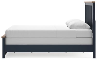 Landocken Queen Panel Bed - Al Rugaib Furniture