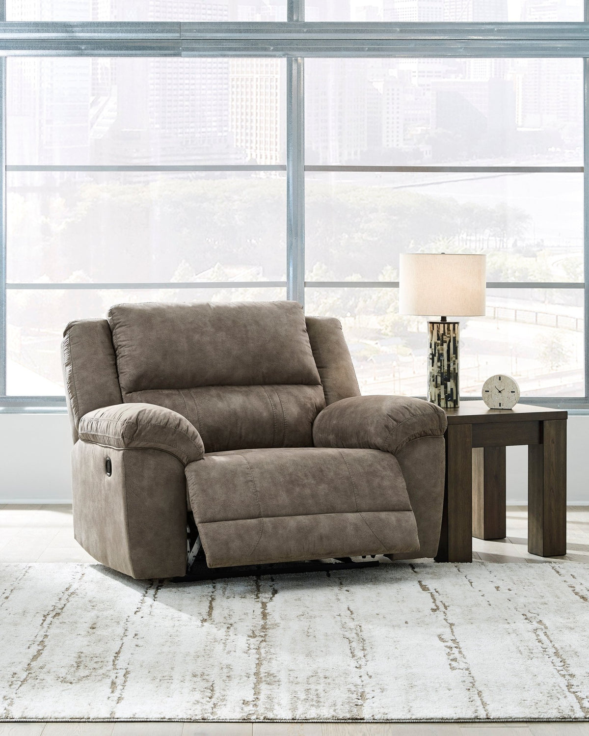Laresview Oversized Recliner Recliners| Ashley Homestore