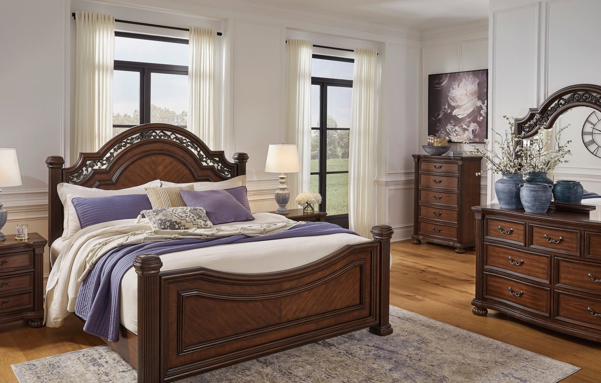 Lavinton Queen Poster Bed Beds| Ashley Homestore