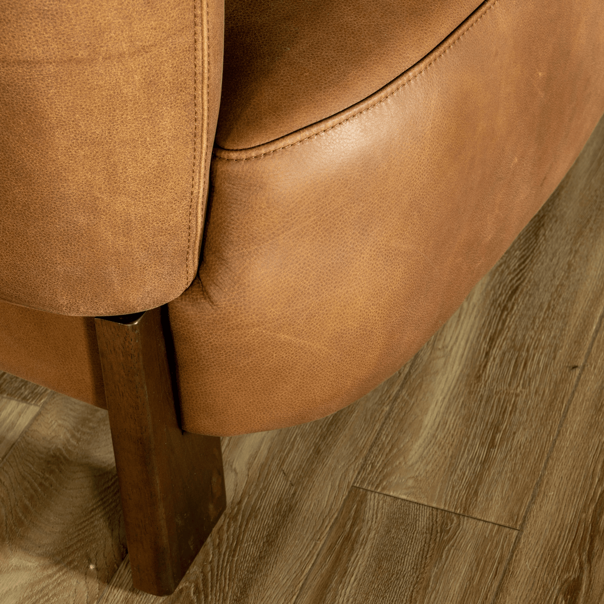 Leaner Black Leather Chair W98 Chairs| Roots Furniture