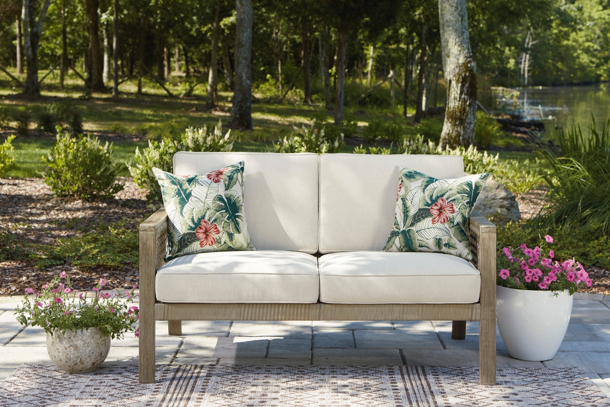 Loveseat w/Cushion Outdoor Living| Ashley Homestore