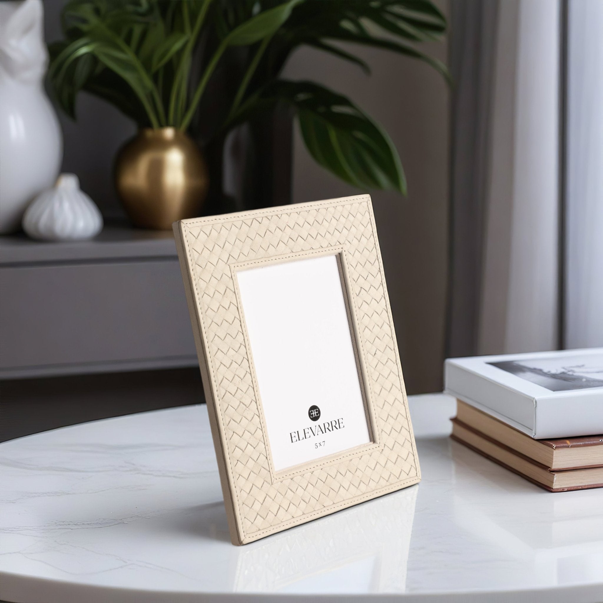LUANDA LETHER 4X6" PHOTO FRAME, CREAM Table Decors| Sagebrook Home