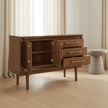 Lyncott Dining Server