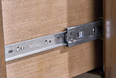 Lyncott King Upholstered Set Package - Al Rugaib Furniture