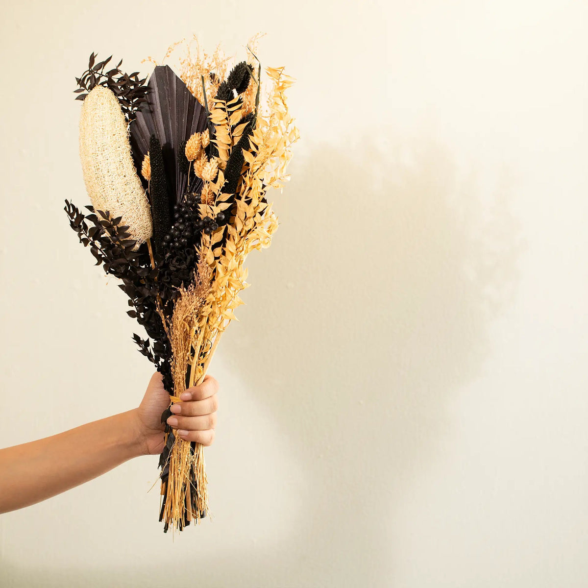 Malar wednesday bunch Plants| Roots Furniture