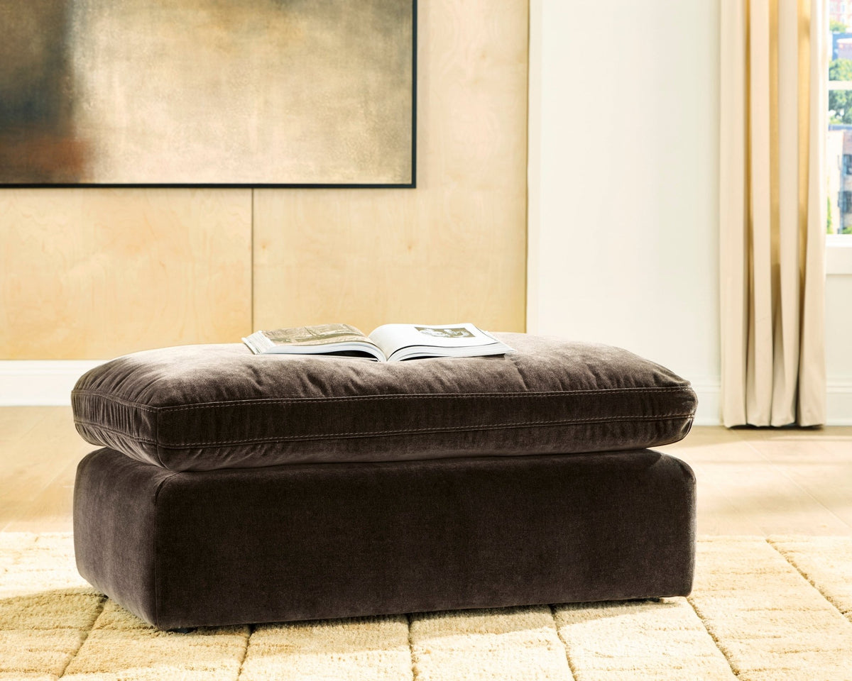 Maxton Heights Oversized Accent Ottoman Ottomans| Ashley Homestore