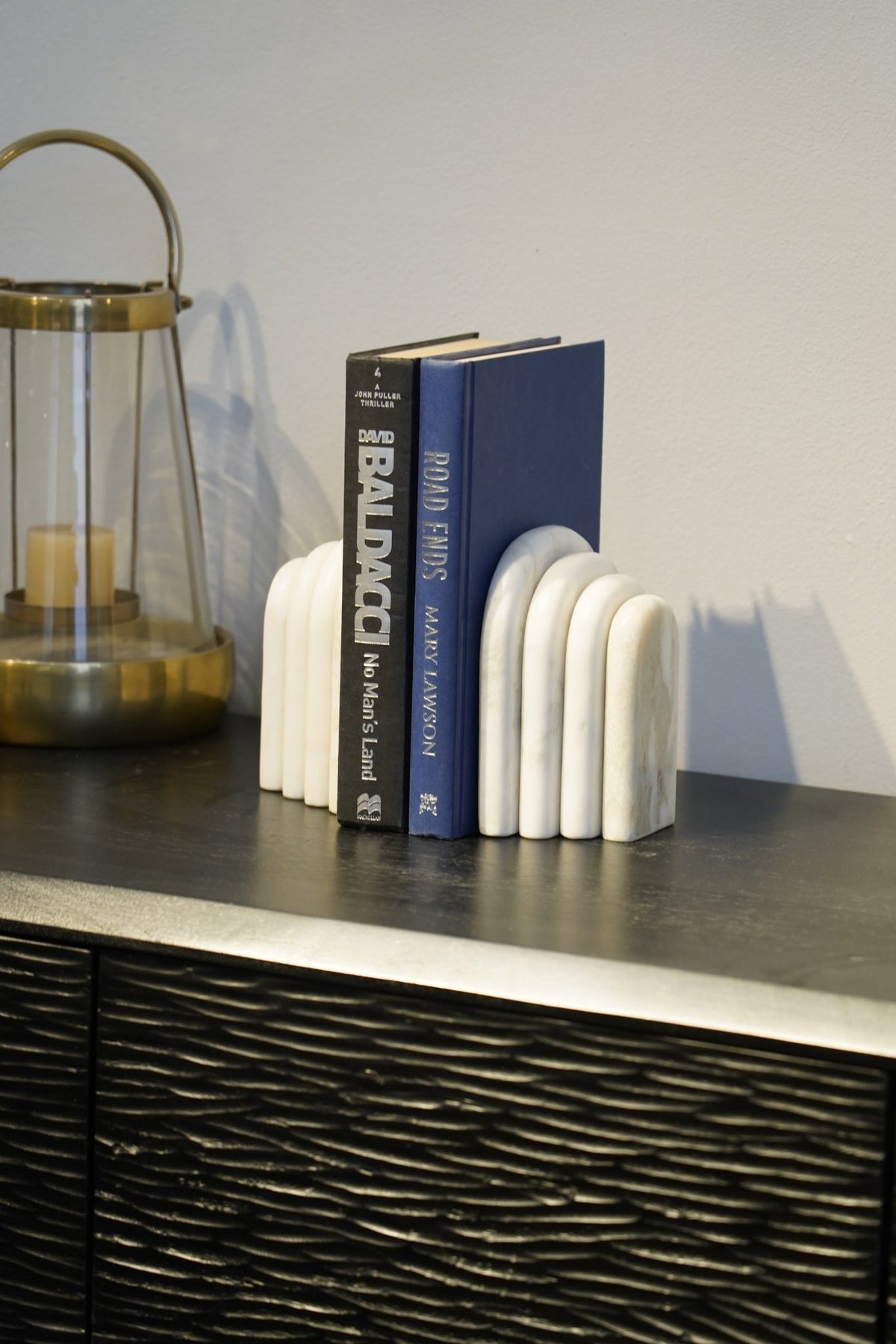 Mellow Book End Table Decors| Roots Furniture