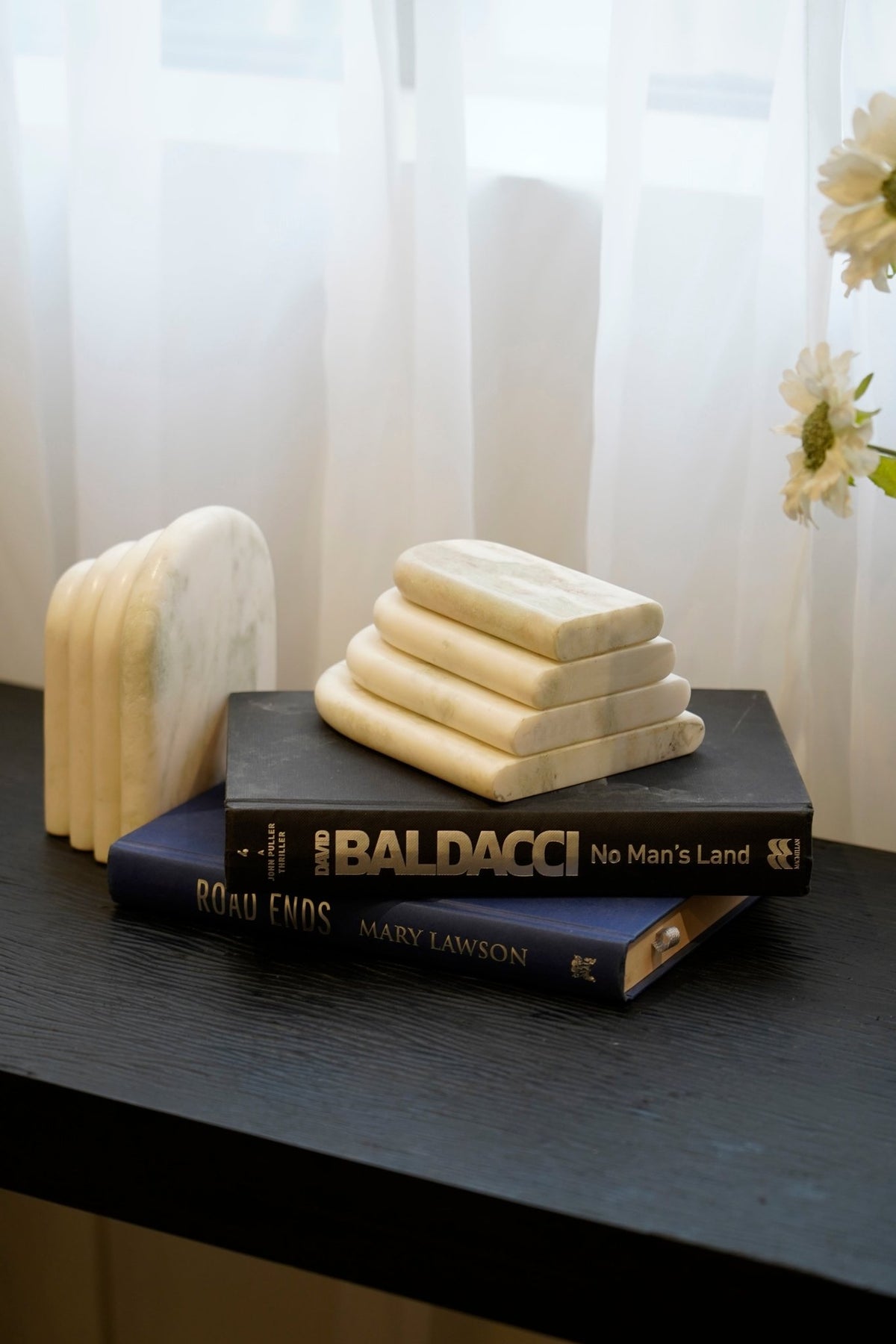 Mellow Book End Table Decors| Roots Furniture