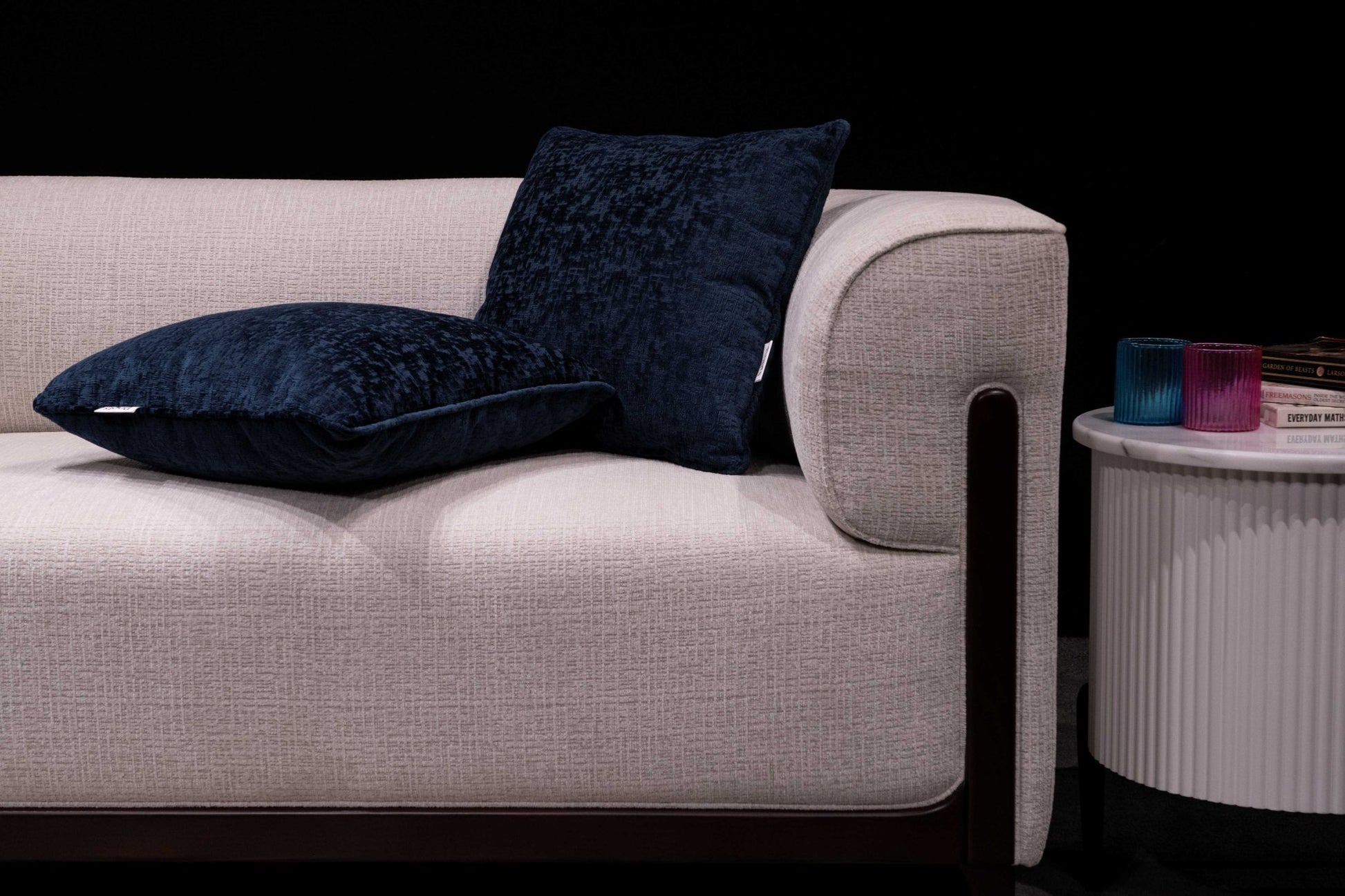 MIDNI Cushion Cushions| Roots Furniture