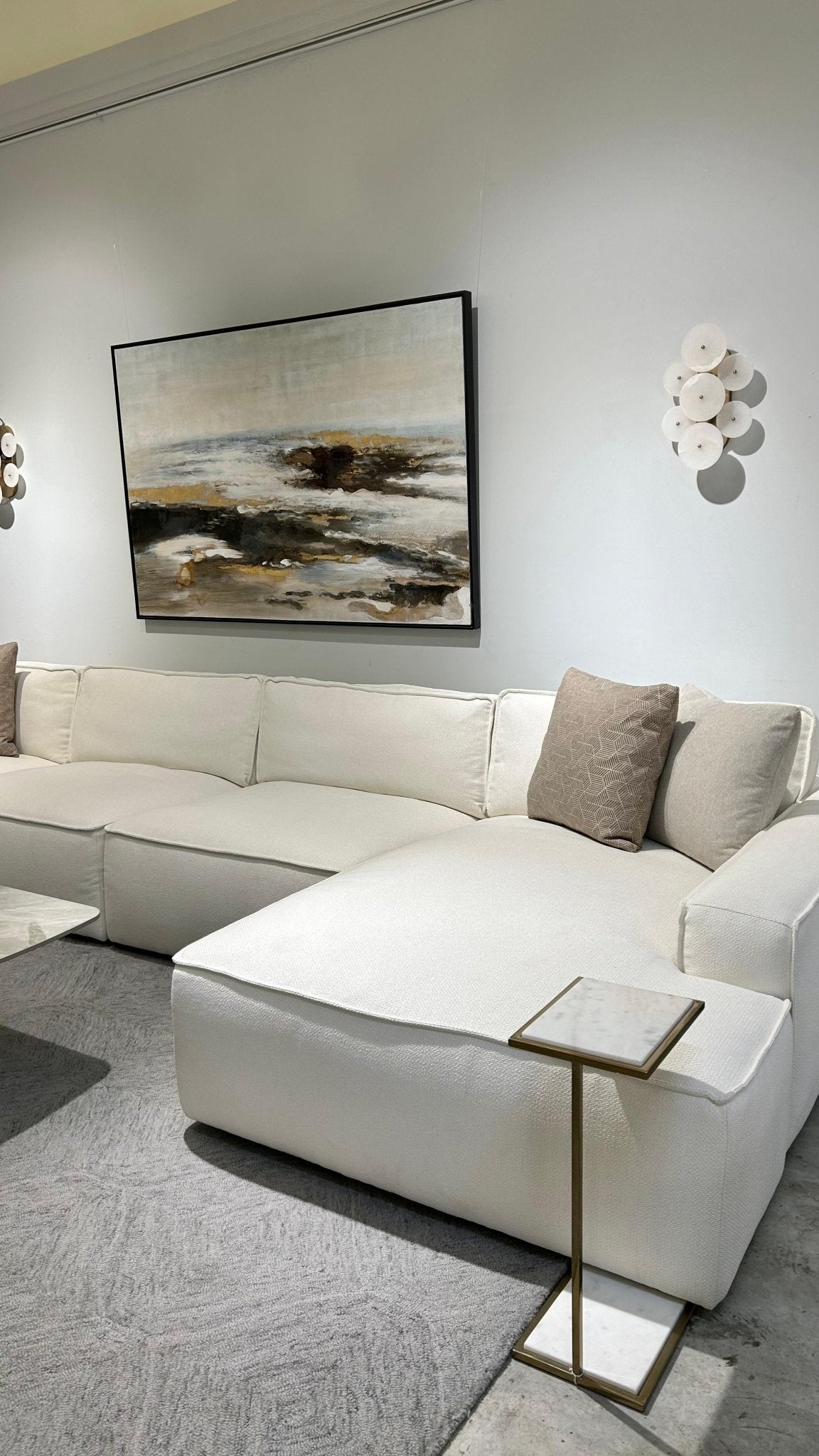 Moscow Sectional with Free Rug Sectionals| Roots Furniture