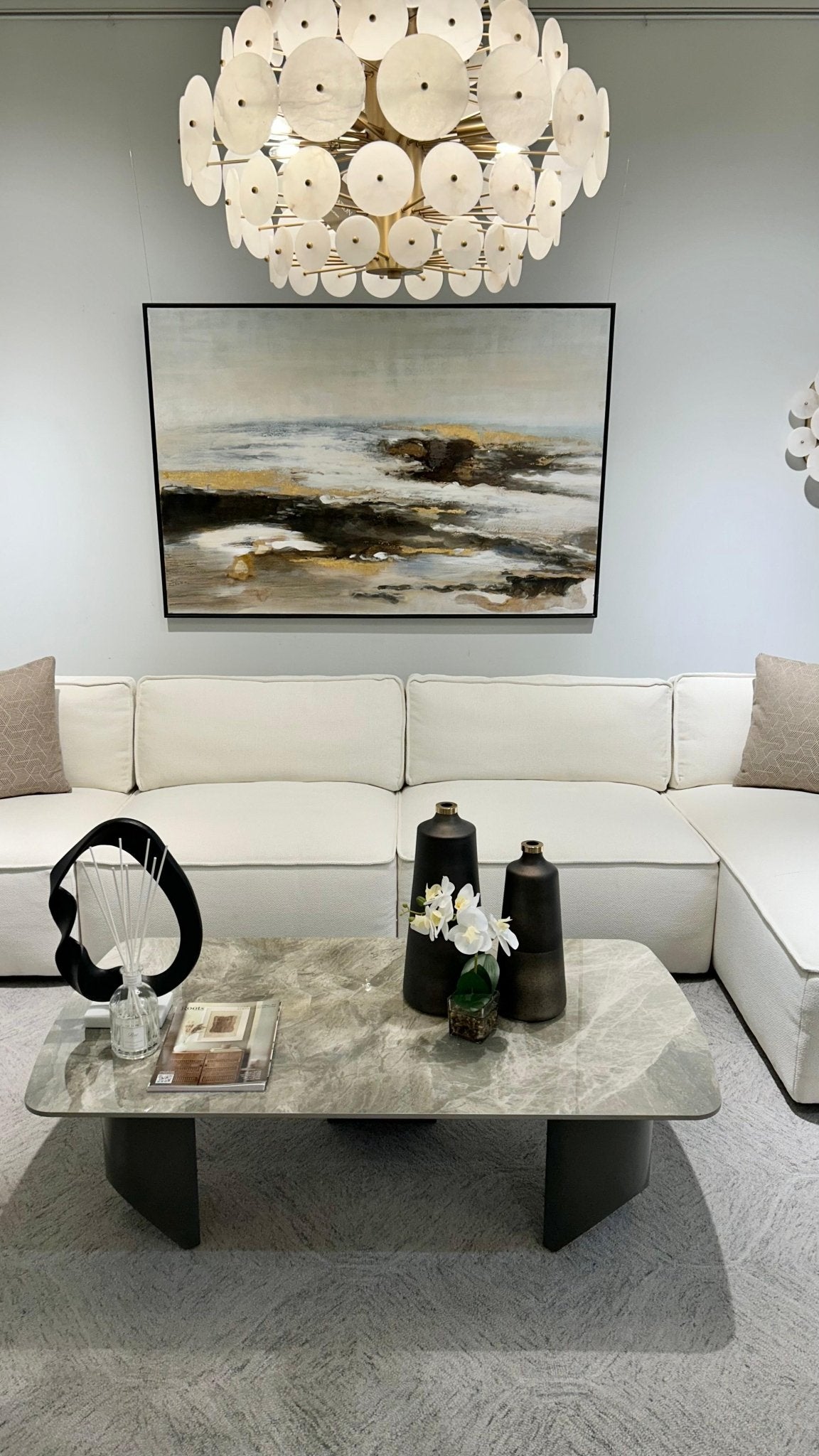 Moscow Sectional with Free Rug Sectionals| Roots Furniture