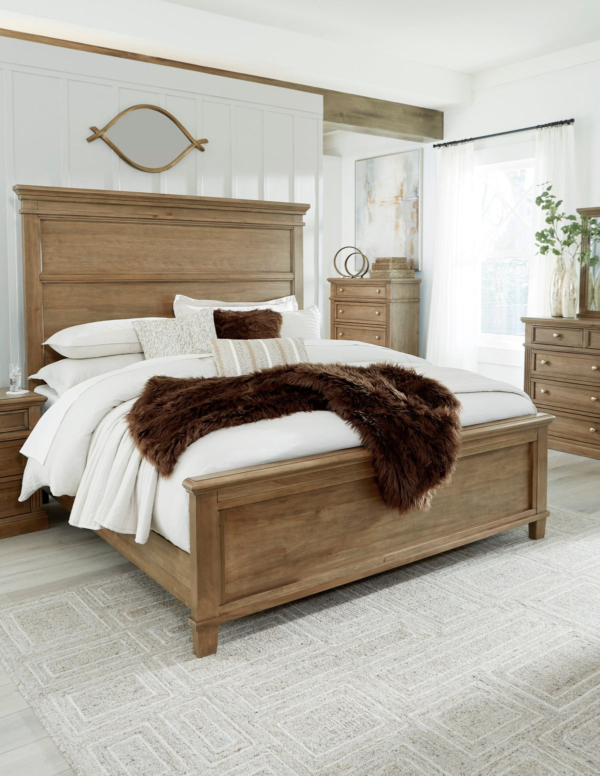 Mylarken California King Bed Beds| Ashley Homestore
