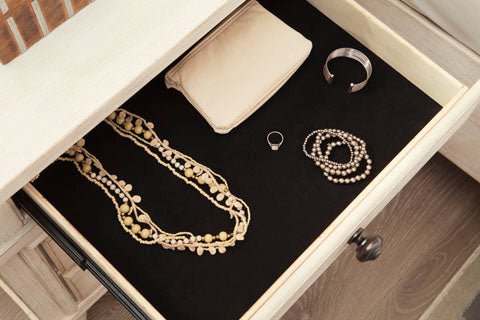 NIGHT STAND 3 DRW - Al Rugaib Furniture