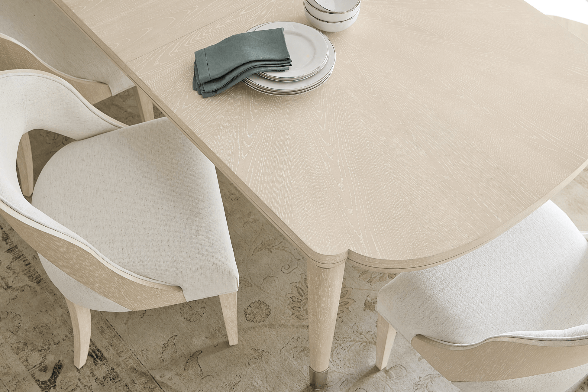 Nouveau Set Dining Room Sets| Hooker