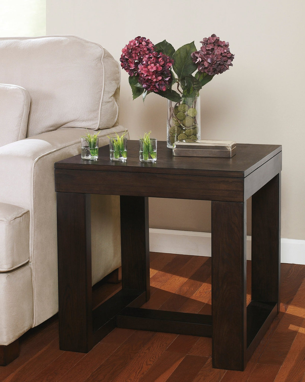 Occasional Table Set (1xT481-1 + 2xT481-2) Table Sets| Ashley Homestore