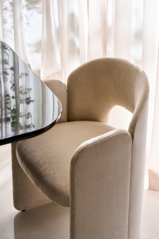 OVERLAP ARM DINING CHAIR Chairs| Caracole