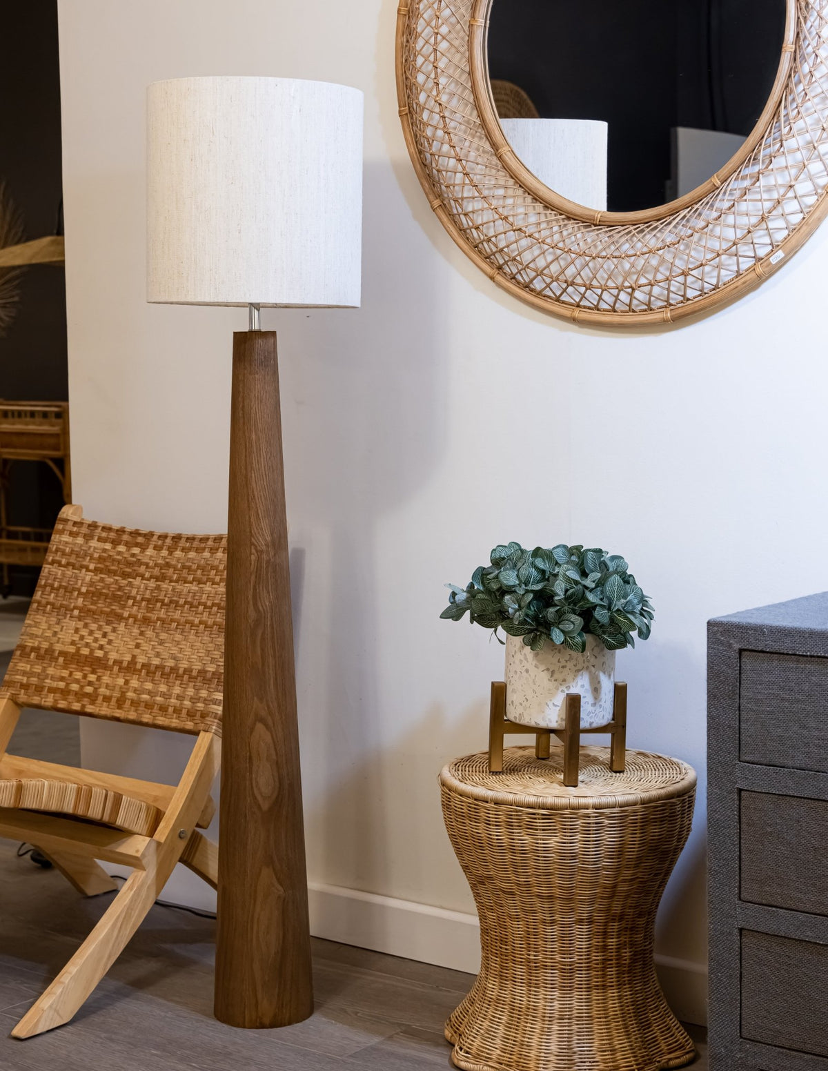 PARIS Dark Wooden Floor Lamp Floor lamps| AlRugaib Furniture