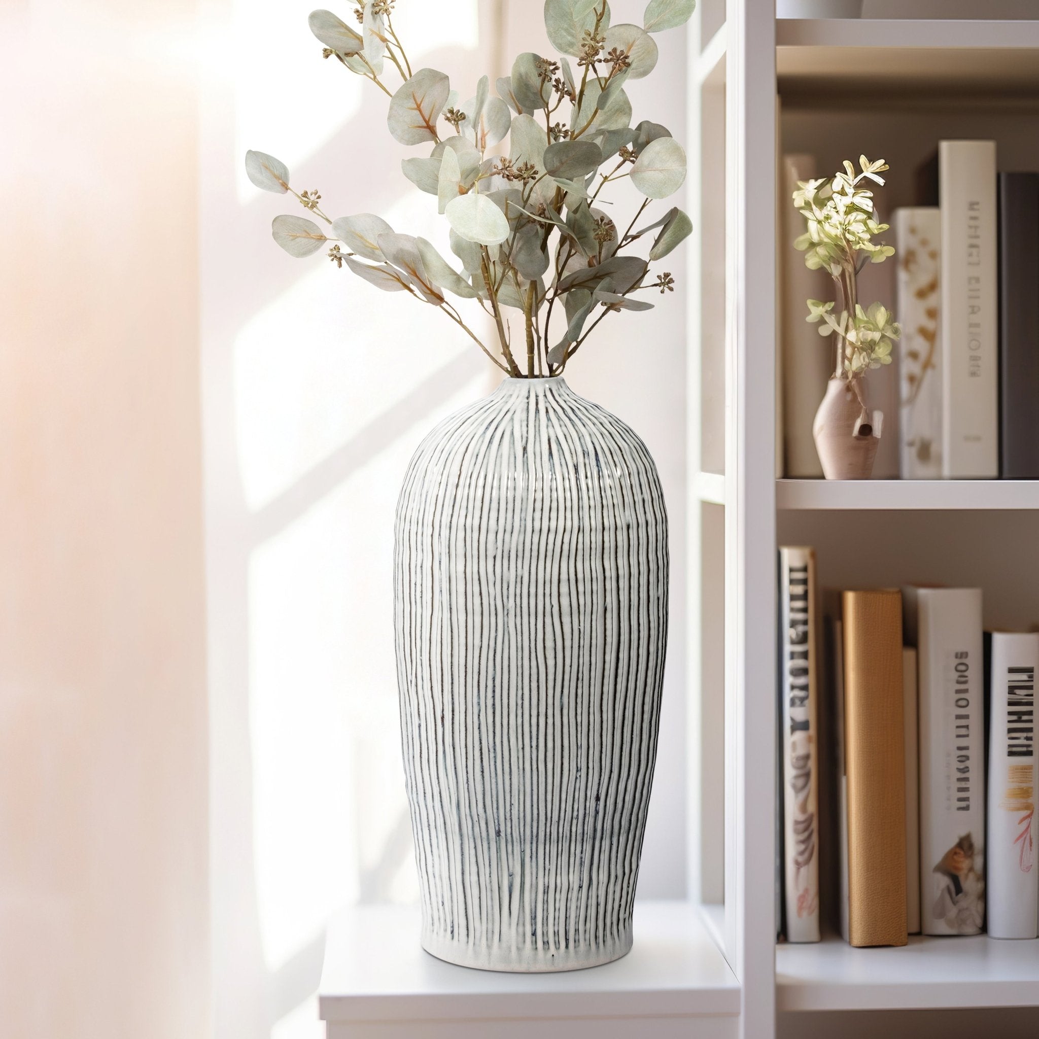 PERRYMAN VASE Vases and Jars| Sagebrook Home